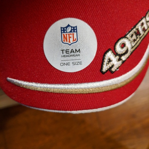 Official San Fransisco 49ners Hat - Picture 2 of 7